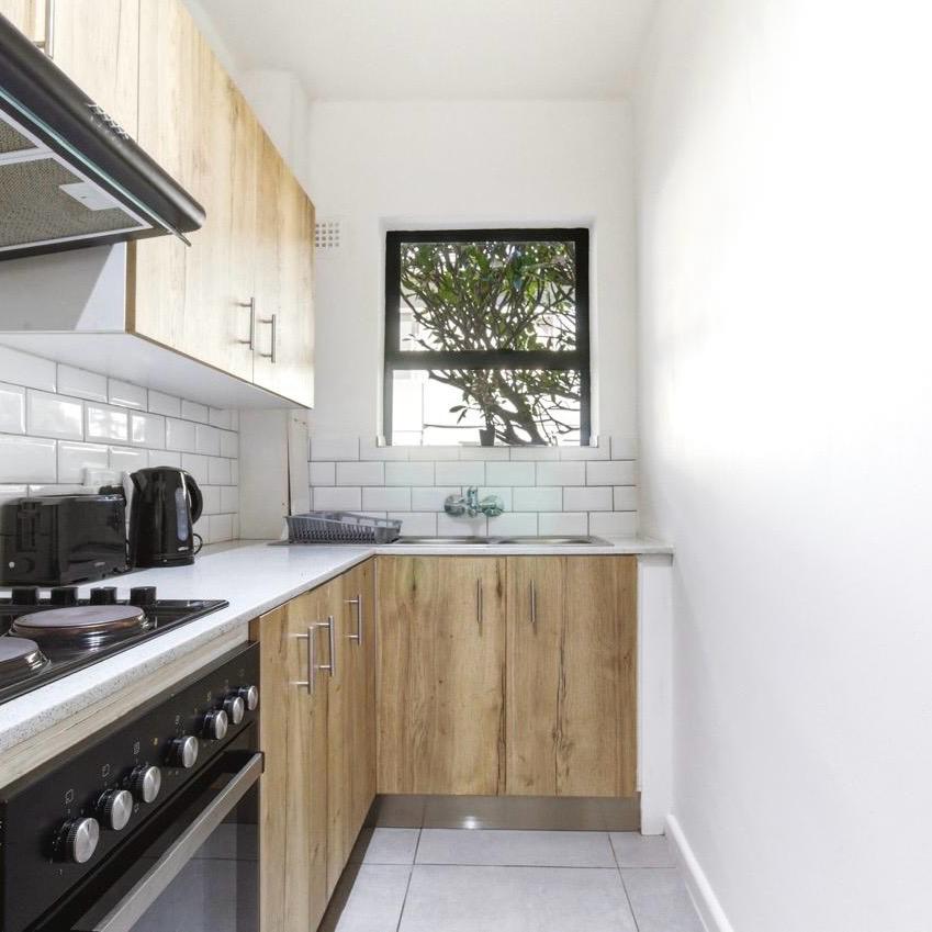 1 Bedroom Property for Sale in Sea Point Western Cape